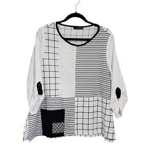 Moonlight top black & white abstract patchwork crinkle roll tab sleeves L
